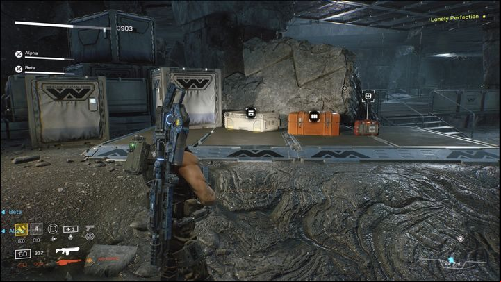 A little further, you'll find a crate of ammunition, a crate with a consumable item, and a first aid kit - Aliens: Fireteam Elite: Insertion - walkthrough - Giants in the ground - Aliens Fireteam Elite - guide, how to read