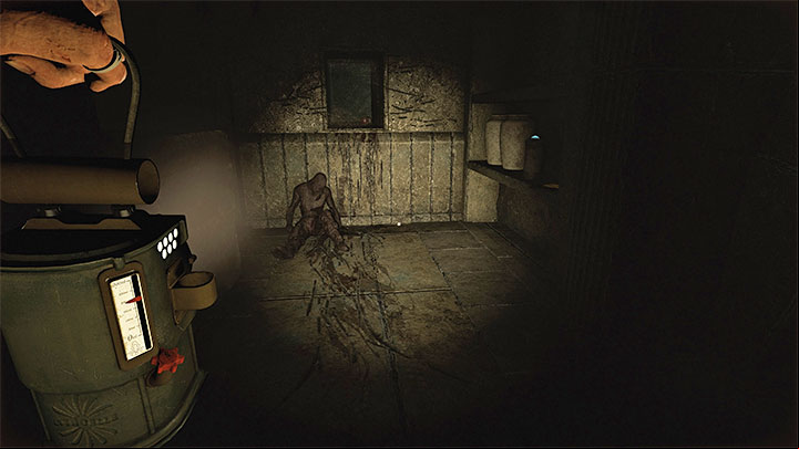 Look to the right of where you obtained the previous collectible to find a corpse shown in the picture - Amnesia Rebirth: The Chamber of Pillars - walkthrough, secrets - Walkthrough - Amnesia Rebirth Guide