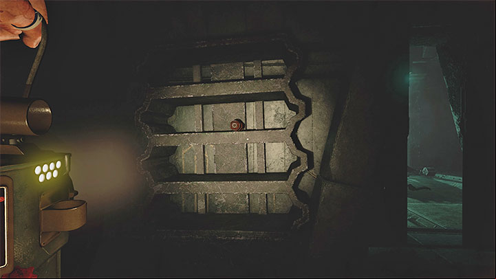 Keep exploring the same room with a large hologram console (you will use it at the end of the stage to turn on the shuttles) - Amnesia Rebirth: The Laboratory - walkthrough, secrets - Walkthrough - Amnesia Rebirth Guide