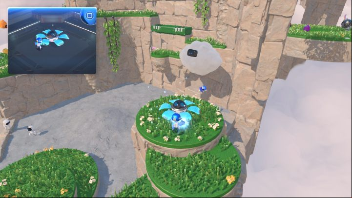 You can make a normal attack by pressing the square - Astros Playroom: tips for getting started - Basics - Astros Playroom Guide