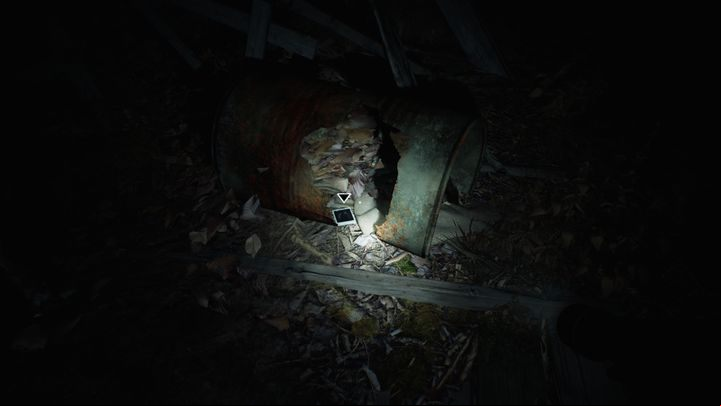 When you get to the lumber camp, you need to get to the machine from which you get the valve - Photos in Blair Witch - Secrets - Blair Witch Guide