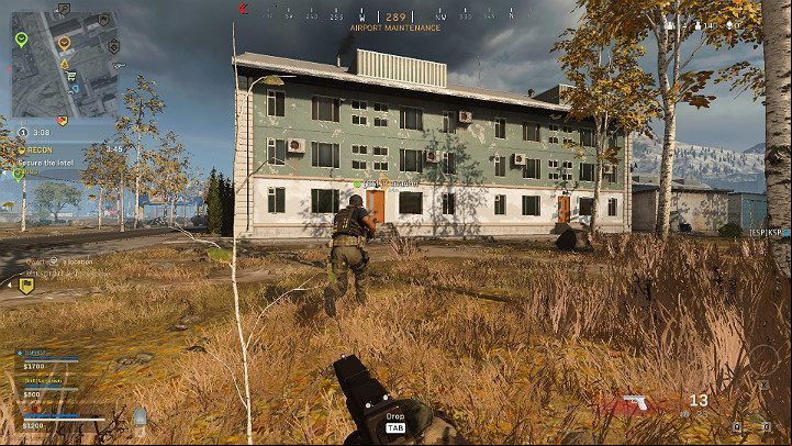 As you move around the Verdansk map in Call of Duty Warzone, try to move together - Warzone: Teamwork - Basics - Warzone Guide
