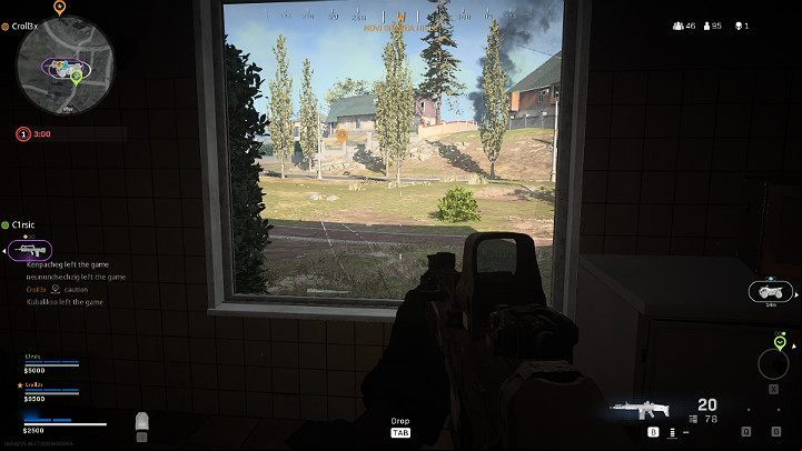 Your hero is also able to overcome all sorts of obstacles, such as walls, containers, crates, or low cliffs - Warzone: Movement - Warzone: Gameplay basics - Warzone Guide