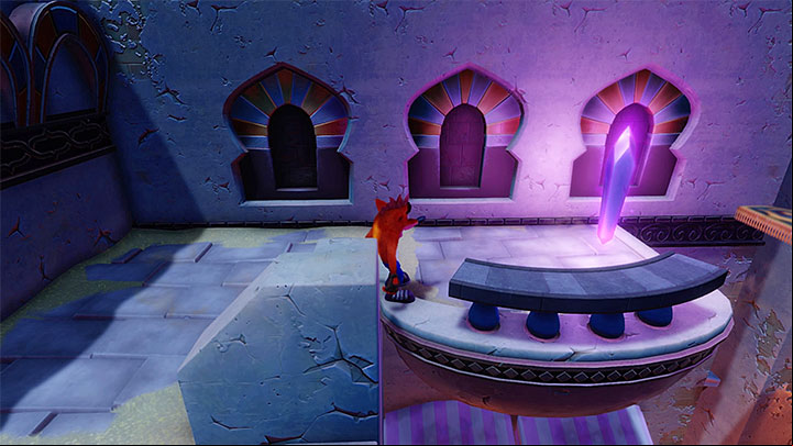 There are three dark marks on the ground, which suggests that this is where jugs with flammable substance drop - Flaming ion | Crash Bandicoot 3 | Levels - Crash Bandicoot 3 - Future location - Crash Bandicoot N. Sane Trilogy Game Guide