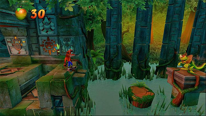 Go right and avoid obstacles that you already know from The Lost City - Sunset Vista | Wumpa Island | Levels - Crash Bandicoot - Wumpa Island - Crash Bandicoot N. Sane Trilogy Game Guide