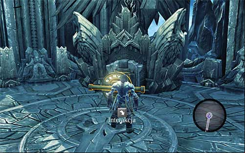 Enter the new chamber and use the interactive switch (E button) to activate the elevator - Reach the top of The Dark Fortress (2) - Find a Way to Save War - Darksiders II - Game Guide and Walkthrough