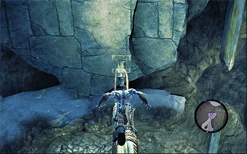 Now, turn right, take a few steps and jump onto the second fragment visible on the above screen - Reach the top of The Dark Fortress (2) - Find a Way to Save War - Darksiders II - Game Guide and Walkthrough