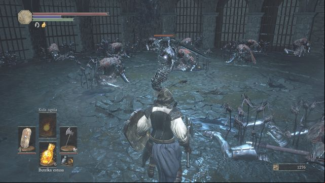 The strike will be marked with a wide swing. - High Wall of Lothric - from the Bonfire - Walkthrough - Dark Souls III Game Guide & Walkthrough
