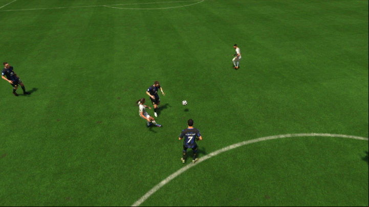 Lob es (2X/2A) are ideal when you want to avoid an opponent making an interception or tackle, or when you want to the ball to another player who can shoot from the air without receiving it - EA Sports FC 24: ing - Basics - EA Sports FC 24 - game guide