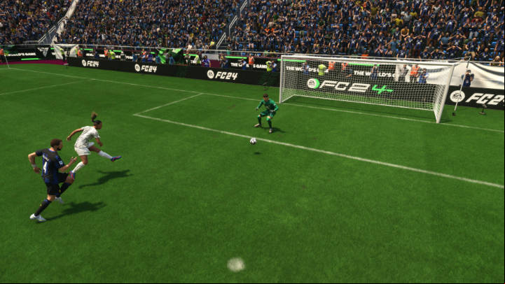 In EA FC 24, players will automatically perform a Low Driven Shot when they use low power (up to 40%) - EA Sports FC 24: Shots on goal - Basics - EA Sports FC 24 - game guide