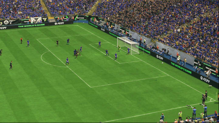 When performing a classic corner kick in EA FC 24, using the left and right analog sticks, you have control over where and with what rotation the ball will be ed - EA Sports FC 24: Set pieces - Basics - EA Sports FC 24 - game guide
