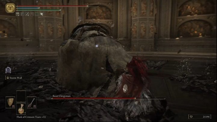 When the opponent takes the dagger in his teeth and holds his hands up, he will make an area attack with large rocks - Elden Ring: How to beat Maliketh, the Black Blade? - Crumbling Farum Azula - Elden Ring Guide
