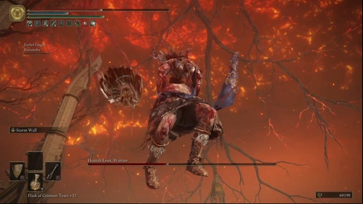 When the opponent has about 50% of HP left, the fight will go into the second phase - Elden Ring: How to beat Hoarah Loux, Warrior? - Leyndell, Ashen Capital - Elden Ring Guide
