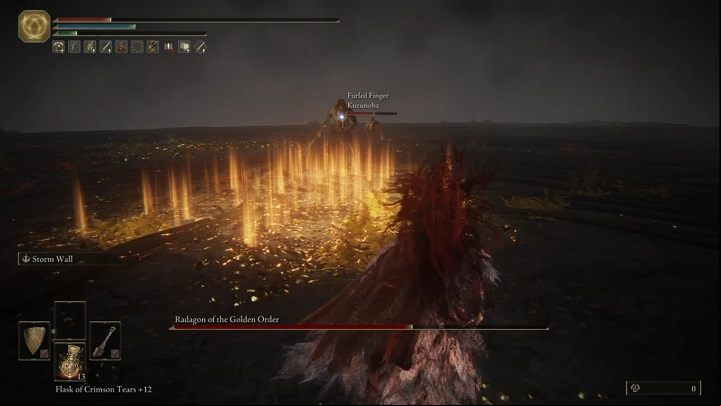 If, on the other hand, it happens that you are forced to attack from the front (or you choose to do so), you can avoid the aforementioned explosions through jumping - Elden Ring: How to beat Radagon of the Golden Order, Elden Beast? - Leyndell, Ashen Capital - Elden Ring Guide