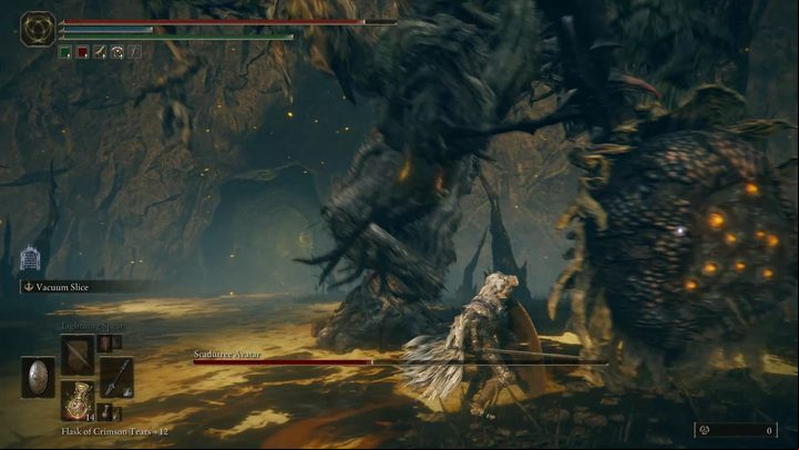 Pay special attention to two attack combinations - a double spinning swing with the vines and a single, wide swing with the left vine - Shadow of the Erdtree: How to beat Scadutree Avatar? - Main bosses - Elden Ring Guide