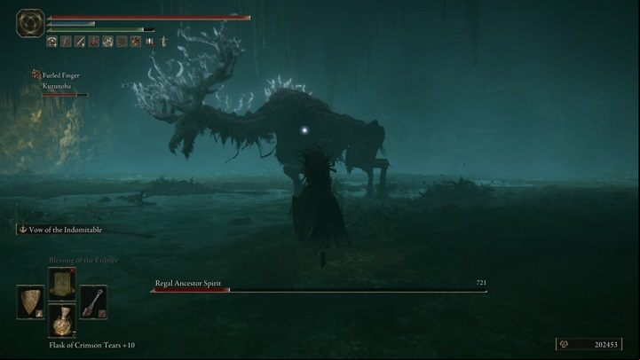 When an enemy's HP drops below half, he can heal himself by killing nearby creatures - Elden Ring: How to beat Regal Ancestor Spirit? - Nokron, Eternal City - Elden Ring Guide