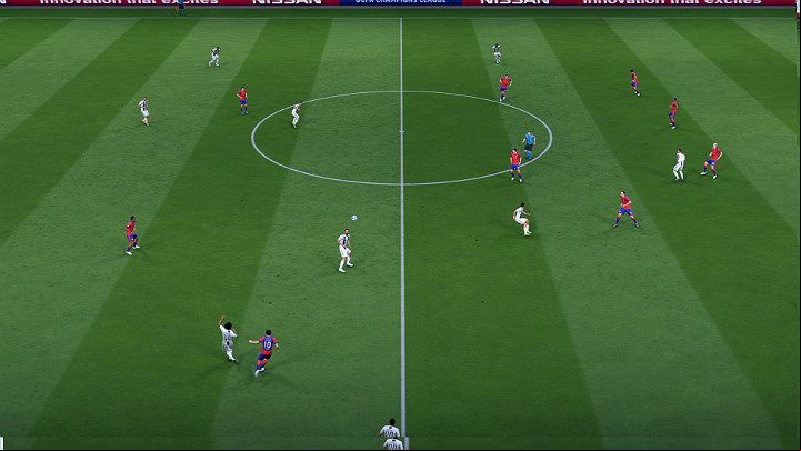 Lob to another player in order to transfer the weight of the game to the other side of the pitch - ing the ball in FIFA 19 - Basic tips - FIFA 19 Game Guide