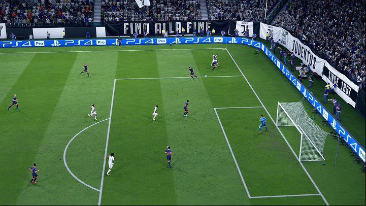 A classic top-cross is often the simplest and most effective way to get the ball into the penalty area - Cross types in FIFA 19 - Basic tips - FIFA 19 Game Guide