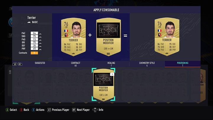 Every footballer in FUT 21 has a certain level of stamina that defines how quickly they get tired during a match - FUT 21: Team management - FIFA Ultimate Team - FIFA 21 Guide