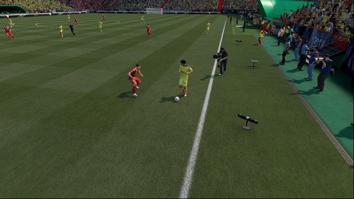 This action not only helps you in a 1 on 1 situations, but also in defense and to predict the es played by the opposing team and thus makes it easier to capture the ball - FIFA 21: Advanced defensive techniques - Defensive game - FIFA 21 Guide