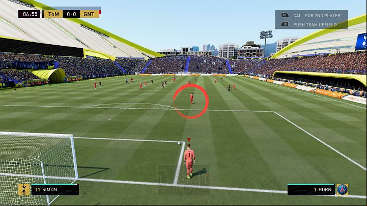 In some situations you will be forced to get the goalkeeper out of the goal line in order to prevent an enemy striker from performing a shot - FIFA 21: Playing Goalkeeper - Defensive game - FIFA 21 Guide