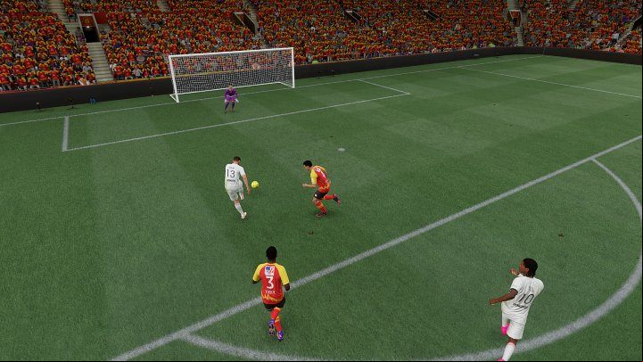 The classic shot is often the best and easiest way to finish a play in FIFA 22 - FIFA 22: Shots on target - Basics - FIFA 22 Guide