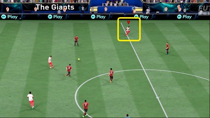 During the match in FIFA 22 you could have many opportunities for devastating counterattacks, for example if the opponent makes an inaccurate , loses the ball or messes up a technical trick - FIFA 22: Positional attack and counter - Basics - FIFA 22 Guide