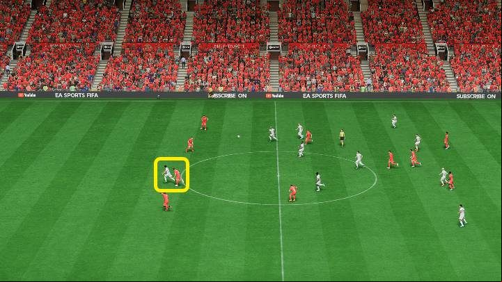A perpendicular (L1 triangle / LB Y) opens the chance to play the ball while avoiding one or even two defensive formations of the opponent and open the way to the goal - FIFA 23: ing - types, how to perform - Basics - FIFA 23 Guide
