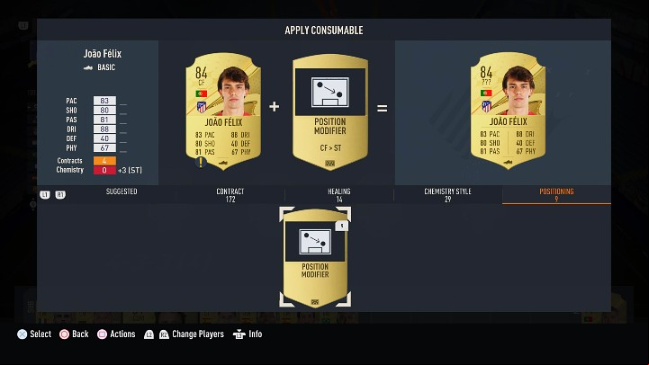 In FUT 23, players have a preferred position (the one that appears on the card from the very beginning), but may also have one or even several alternative positions - FIFA 23: Managing the FUT Team - Basics - FIFA 23 Guide