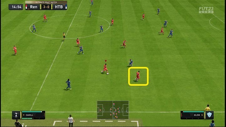 When attacking the opponent's goal, you must carefully observe what is happening on the pitch and plan your moves in advance - FIFA 23: Beginners guide - Basics - FIFA 23 Guide