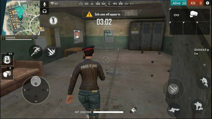 During the first minutes of gameplay, you have to focus on getting equipment. - Garena Free Fire Guide