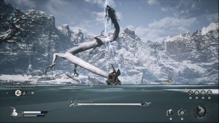 Since the boss spends a lot of the fight airborne where it can't be hit, you must wait for a good time to strike - Black Myth Wukong: How to defeat the Kang-Jin Loong boss? - Chapter 3 - Black Myth Wukong Guide
