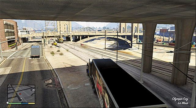 Ignore the fact that Lazlows car is in the safe distance from your truck, because this chase cannot end too early - GTA 5: Fame or Shame walkthrough - Main missions - GTA 5 Guide