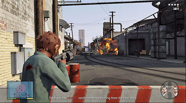 While playing as Franklin it is best to keep an eye on the side alley shown in the screenshot, where new enemies will, quite quickly, start to appear - GTA 5: Blitz Play 2 walkthrough - Main missions - GTA 5 Guide