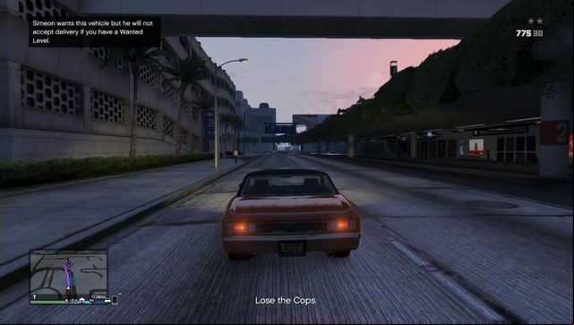 Getting into a wanted car comes with a notification. - GTA Online: Cars for Simeon - Heists (DLC) - GTA 5 Guide