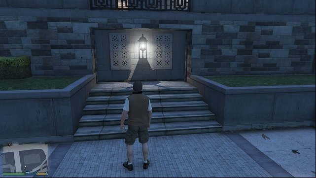 The lamp is clearly showing us that the inscription is close. - GTA 5: Inscriptions - Murder Mystery - GTA 5 Guide