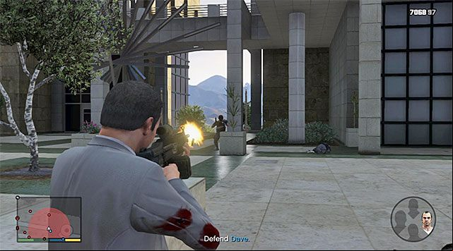Cover Dave, who is hiding near the fountain - GTA 5: The Wrap Up walkthrough - Main missions - GTA 5 Guide