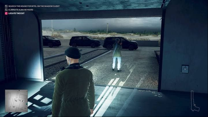 Garage is a good place for evacuation - entrances from the living room, from the first floor and from the secret room lead to it. - Hitman 2: Evacuation - Nightcall walkthrough - Nightcall (Hawkes Bay) - Hitman 2 Guide
