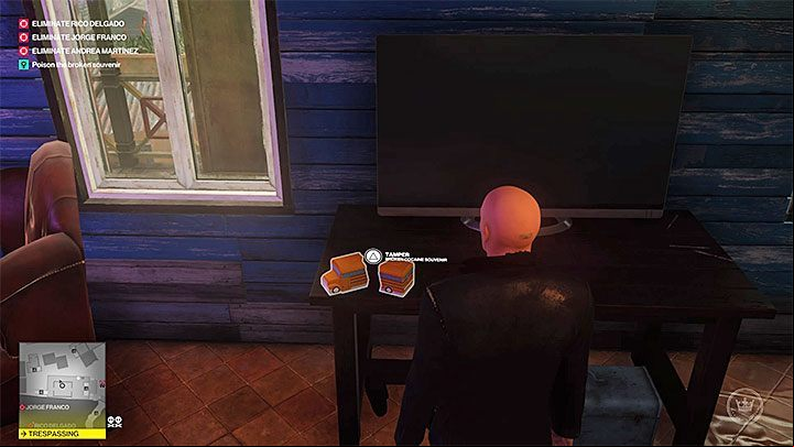 You must break into the room on the floor - Hitman 2: Story Missions - Three-Headed Serpent walkthrough - Three-Headed Serpent (Santa Fortuna) - Hitman 2 Guide