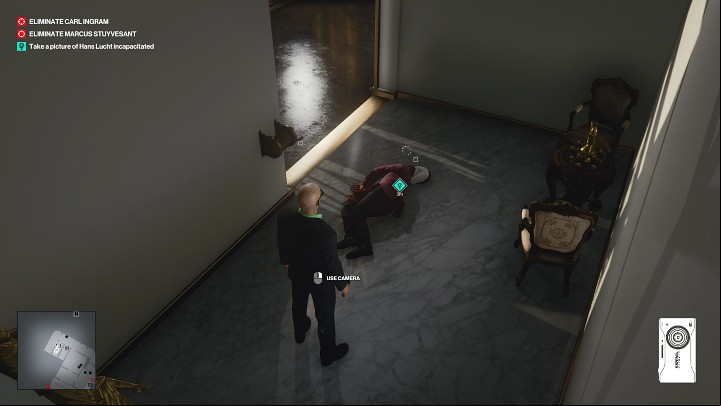 Now you need to lead the reporter to some desolate spot where you will be able to get rid of him - Hitman 3: Bird Of Prey - Dubai, Mission Stories, walkthrough - On Top of the World - Dubai - Hitman 3 Guide