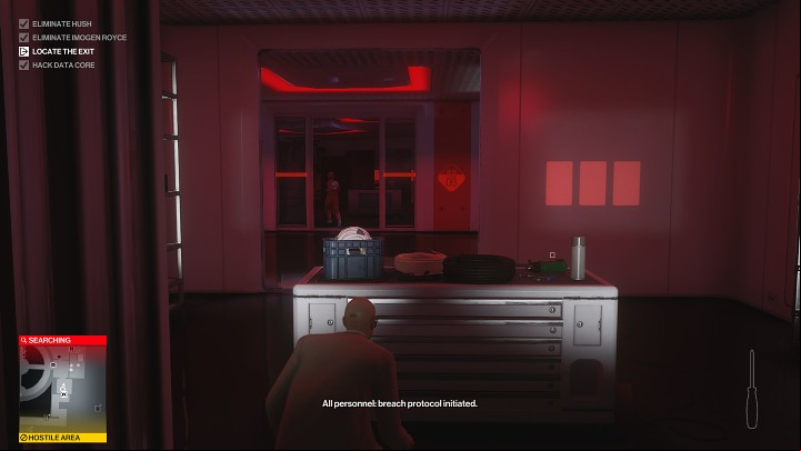 Going to the left you will reach one of the rooms of the facility - Hitman 3: Data Core - how to hack it? - End Of An Era - Chongqing - Hitman 3 Guide