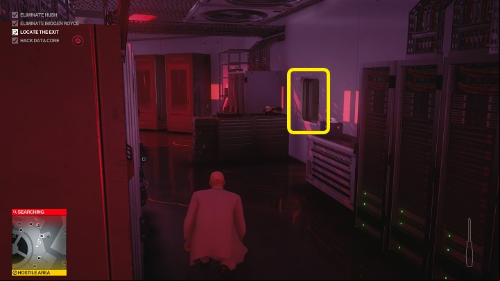 Continue forward and you will reach a room with one guard - Hitman 3: Data Core - how to hack it? - End Of An Era - Chongqing - Hitman 3 Guide