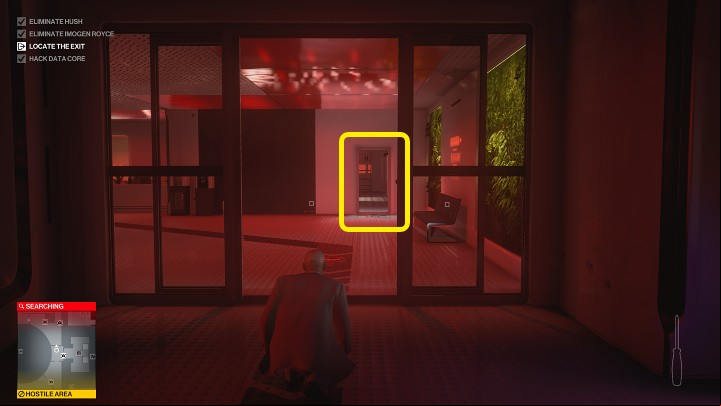 Exit the room, turn left and take the stairs to the upper floor of the facility - Hitman 3: Data Core - how to hack it? - End Of An Era - Chongqing - Hitman 3 Guide