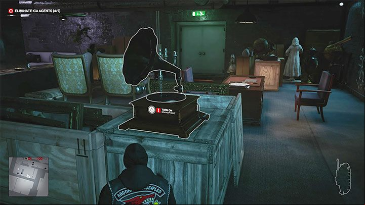 Your job is to take the identity of the club's owner in order to meet with Montgomery - Hitman 3: The Assassination of Agent Montgomery (The Leader) - Berlin, walkthrough - Apex Predator - Berlin - Hitman 3 Guide