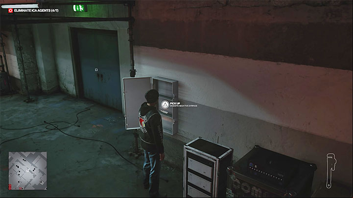 The Sedative Syringe has a similar effect to poison, although the person attacked immediately loses consciousness - Hitman 3: Poison - how to get it? - Apex Predator - Berlin - Hitman 3 Guide
