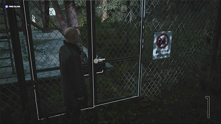 There is a fence around the tower and unfortunately the gate is locked - Hitman 3: Radio tower - how to unlock? - Apex Predator - Berlin - Hitman 3 Guide