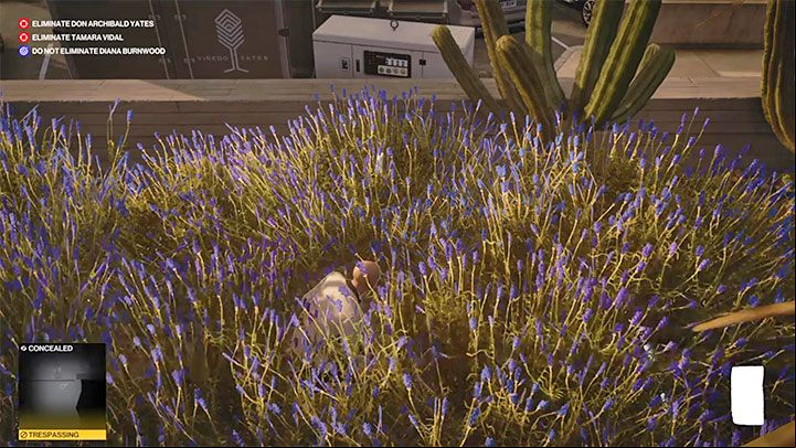 From the trailer, jump down to the adjacent garden (point 12 on the map) - Hitman 3: Mendoza - best disguises - The Farewell - Mendoza - Hitman 3 Guide