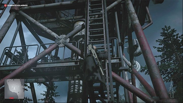Use the lockpick / crowbar on the gate at the tower - Hitman 3: The Assassination of Agent Tremaine (The Sniper) - Berlin, walkthrough - Apex Predator - Berlin - Hitman 3 Guide