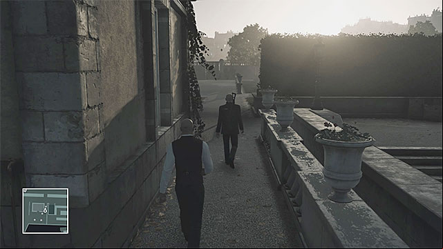 You can stun one of the bodyguards wearing black and take his clothes - Palace infiltration | Paris: The Showstopper - Paris: The Showstopper - Hitman Game Guide