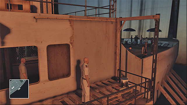 Using the scaffolding is one of the methods of reaching second deck - Yacht infiltration | Freeform Training - Freeform Training - Hitman Game Guide
